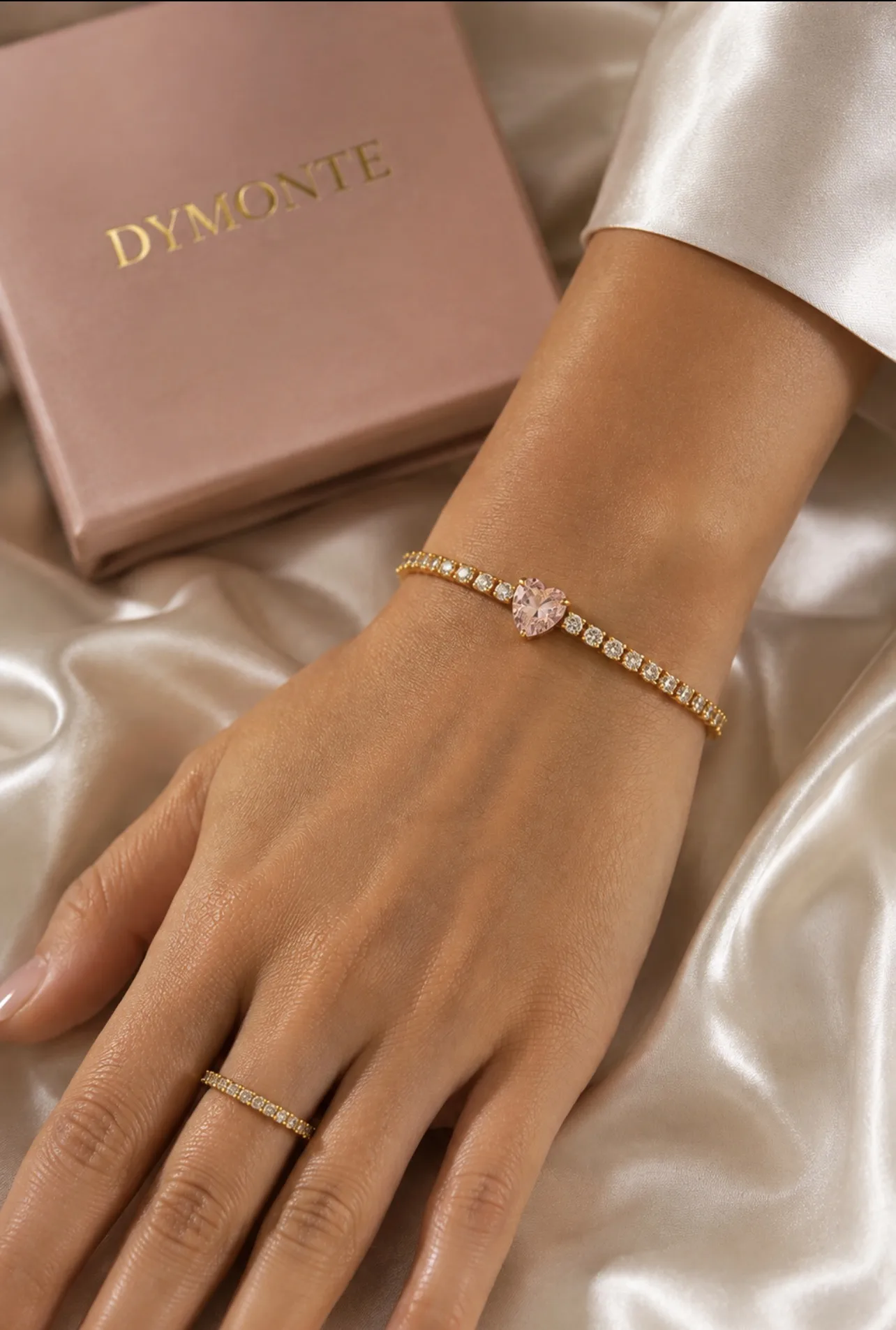Pulseira Coração Rosa em Aço Inoxidável com Zircónias — foto 3