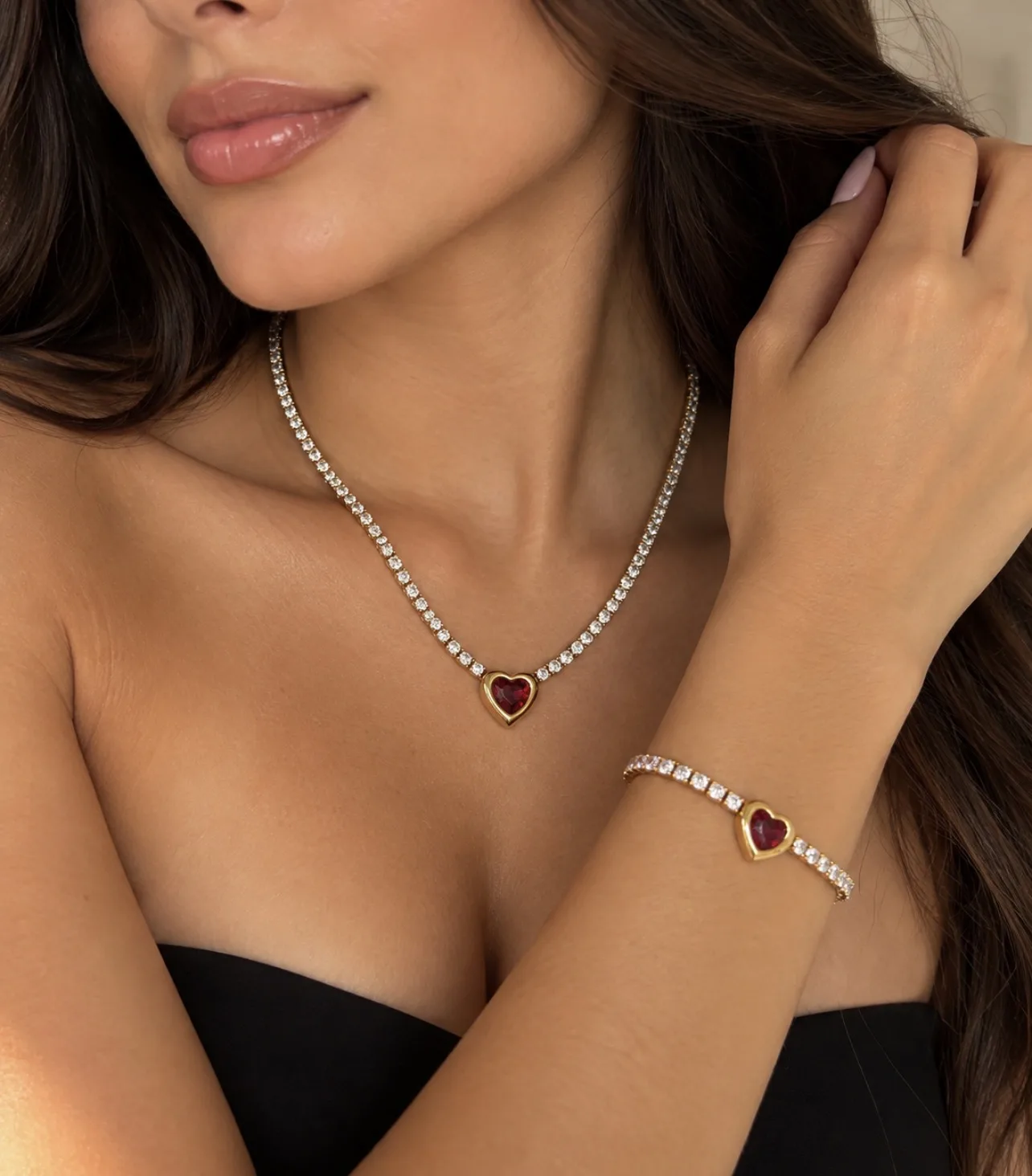 Pulseira Éclat DYMONTE – Dourada com Pedra Vermelha — foto 2