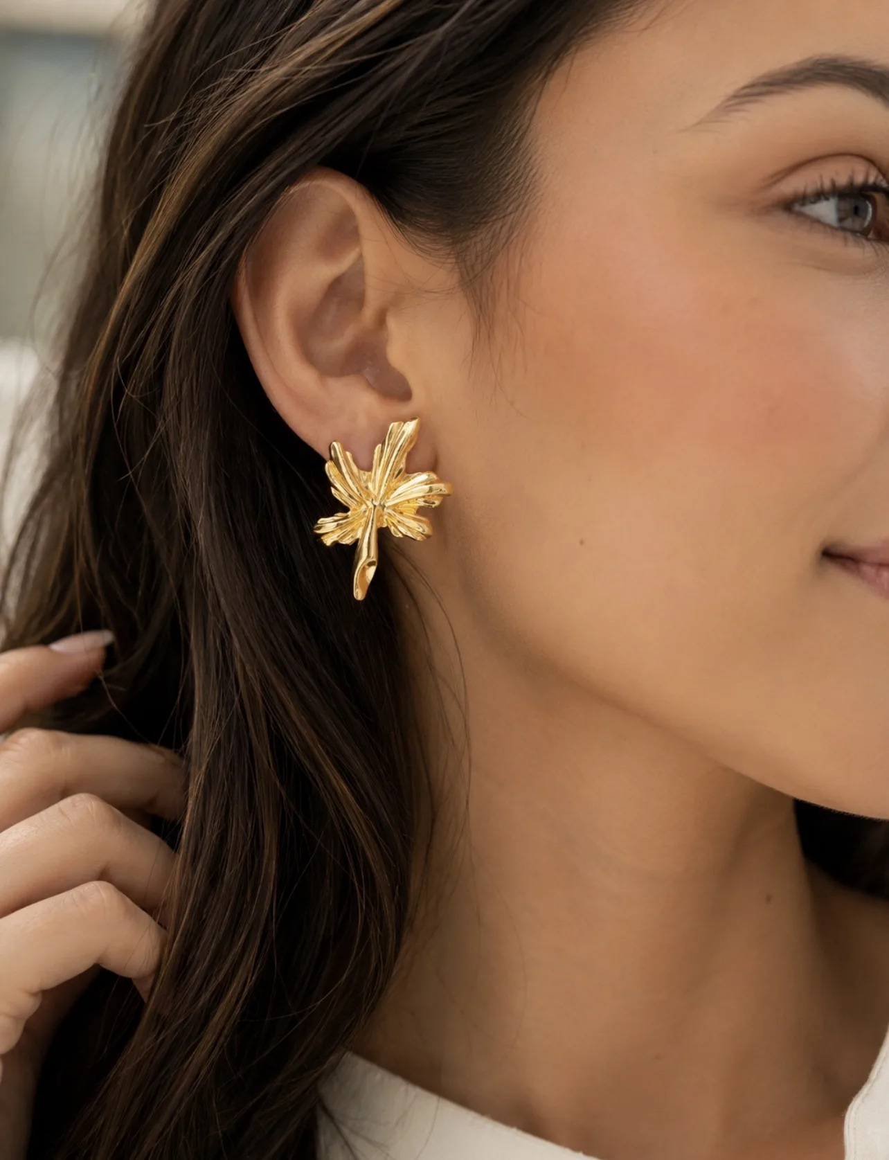Brinco Flor Dourada — foto 4